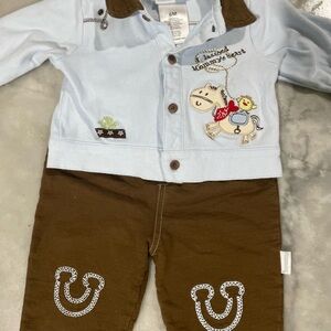 Vitamins Baby Light Blue and Brown Set
